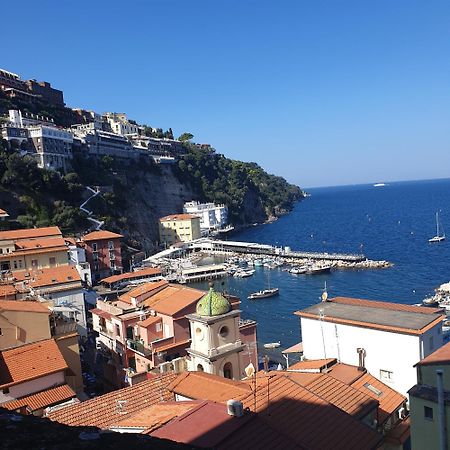 Grimaldi Guest Apartment Sorrento Exterior foto