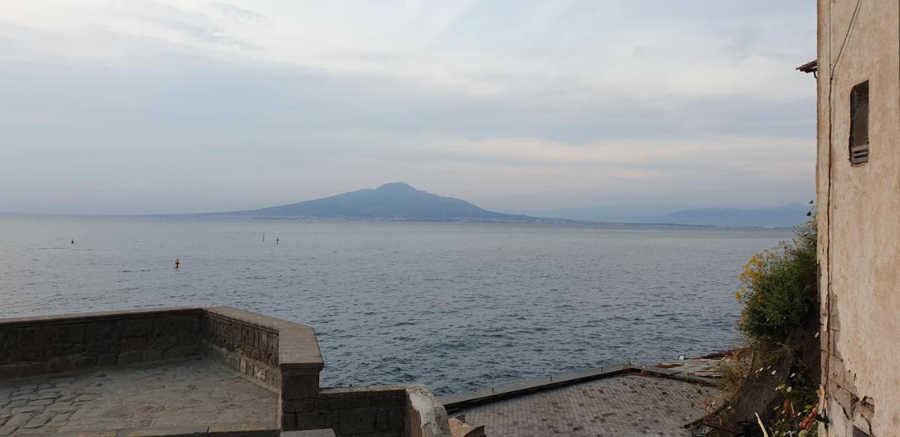 Grimaldi Guest Apartment Sorrento Exterior foto