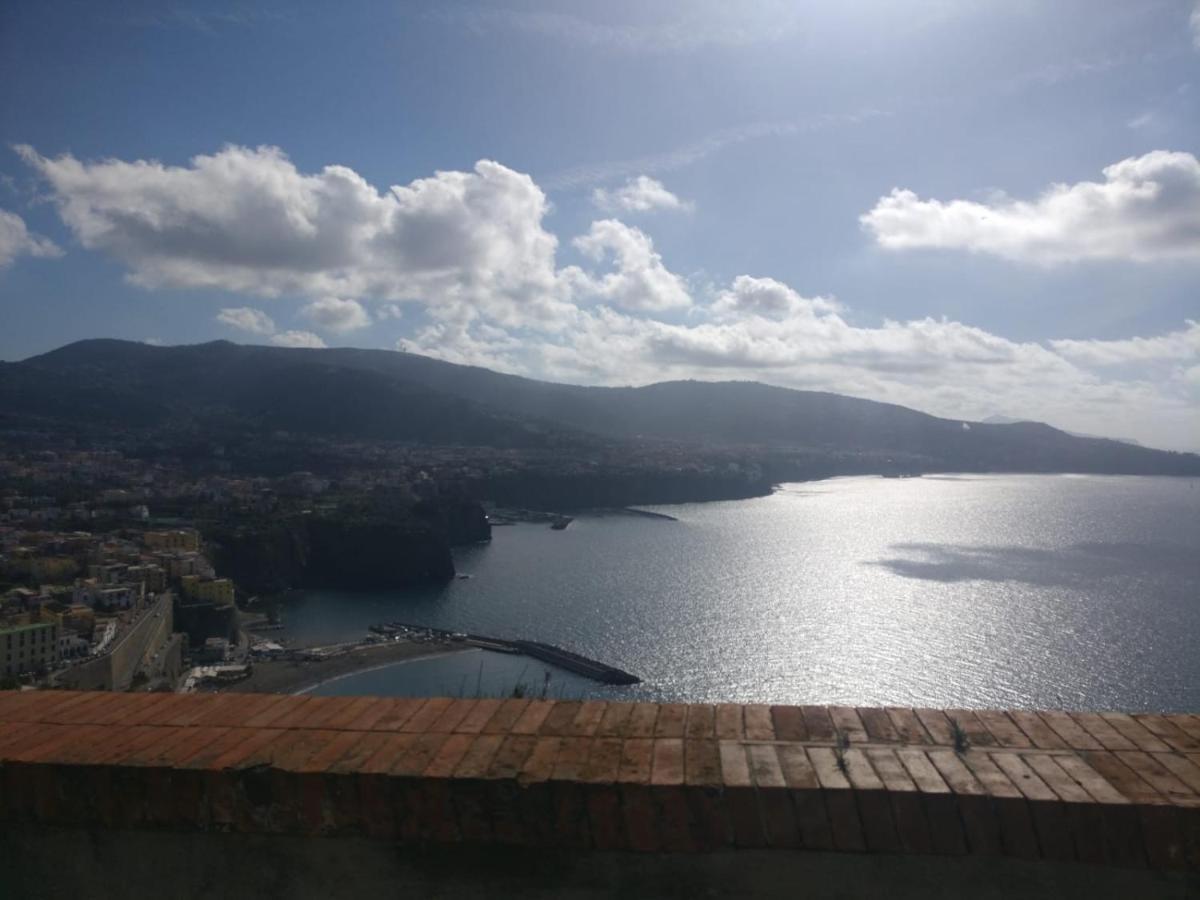 Grimaldi Guest Apartment Sorrento Exterior foto